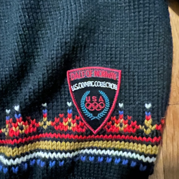 Vintage Dale of Norway Wool Sweater - Picture 3 of 6